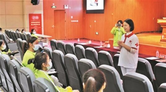 青春志愿行，助力讀懂中國——2021年讀懂中國國際會議廣州青年志愿者全面上崗服務